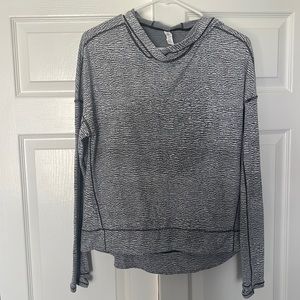 Lululemon light hooded pullover